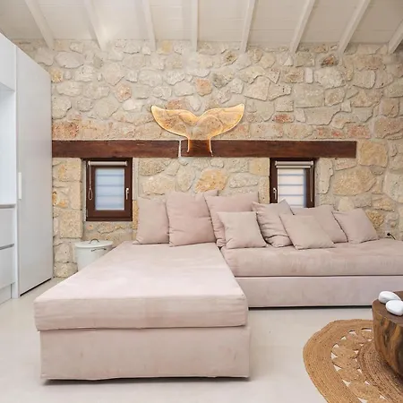 Pure Amber Elani Holiday home Siviri